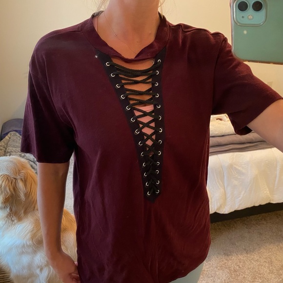 Cut out tee - Picture 2 of 2